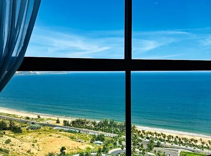 Khách sạn hẻo lánh Apec Mandala Mũi Né - 5*
