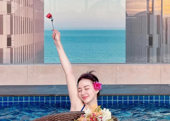 Khách sạn hẻo lánh Apec Mandala Mũi Né - 5*
